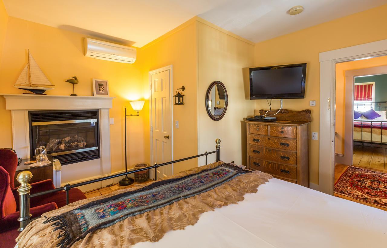 The Tucker Inn Провинстаун Экстерьер фото