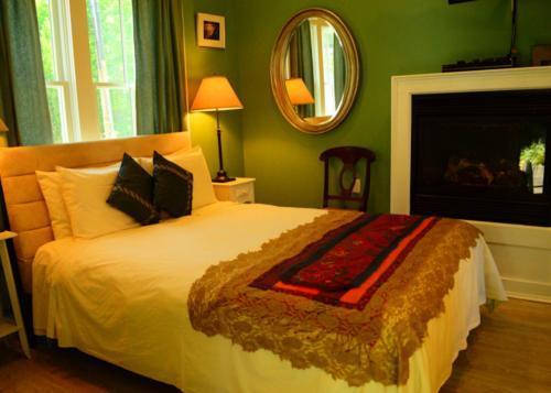 The Tucker Inn Провинстаун Экстерьер фото